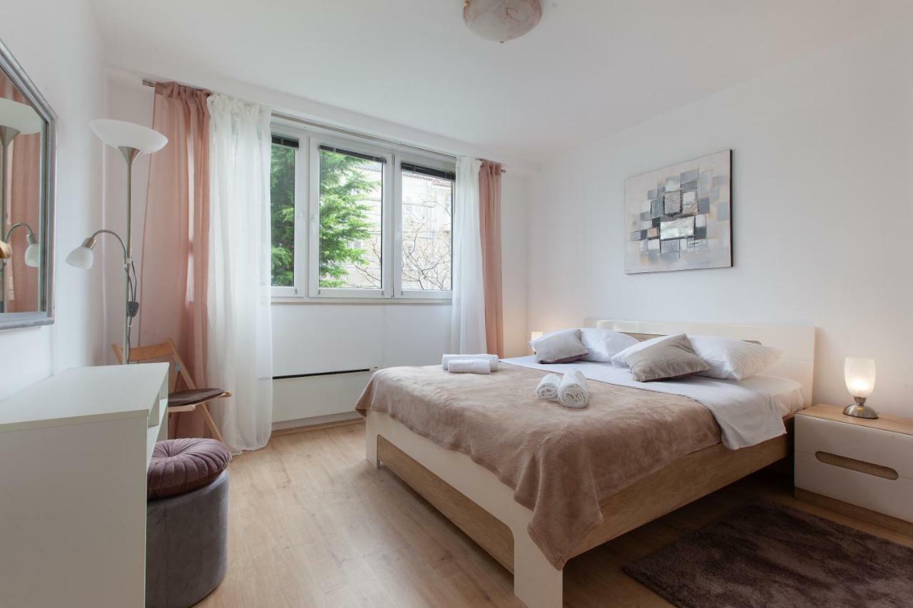 Apartment Gabriella มาคาร์สกา ภายนอก รูปภาพ