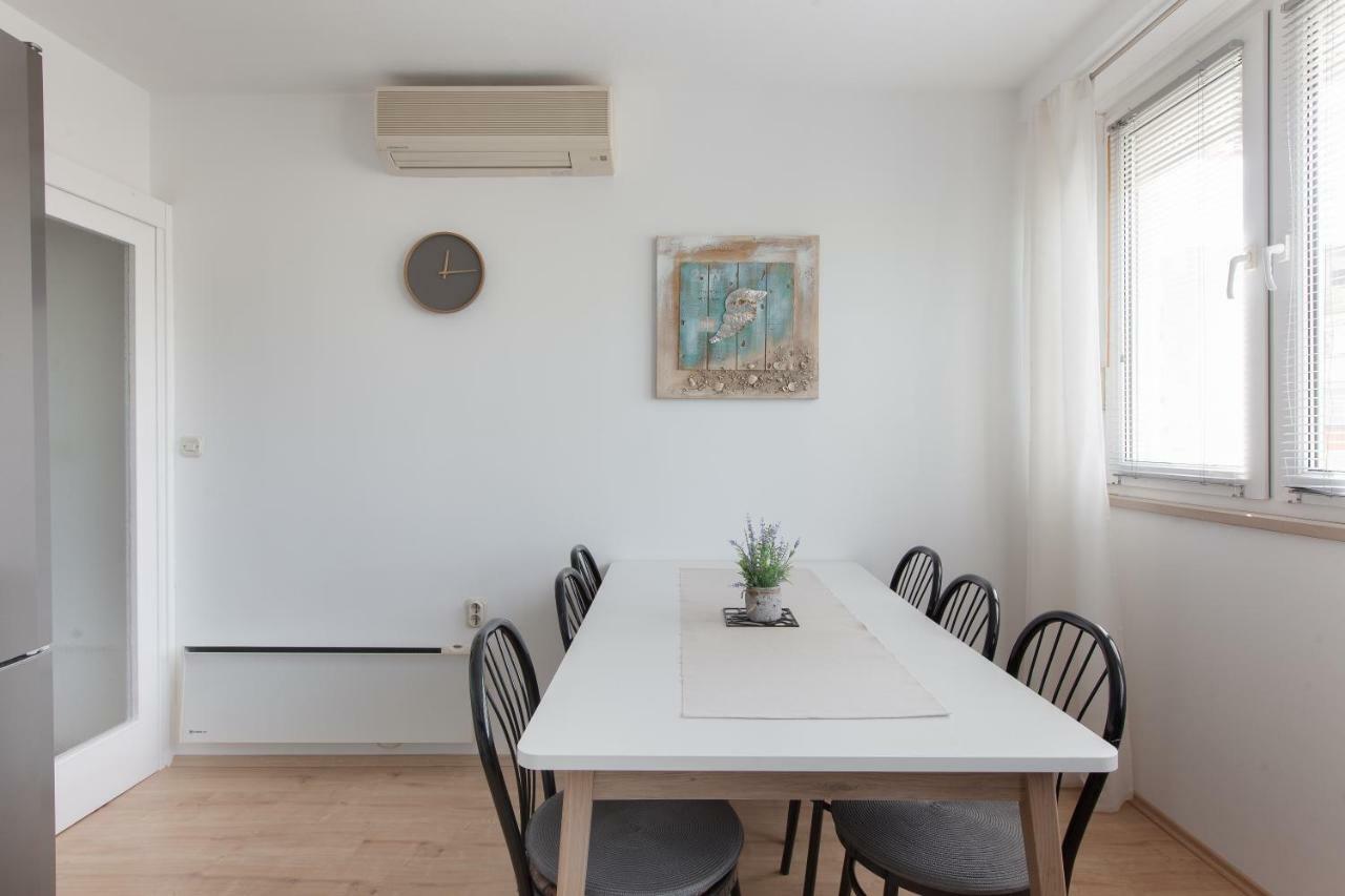 Apartment Gabriella มาคาร์สกา ภายนอก รูปภาพ