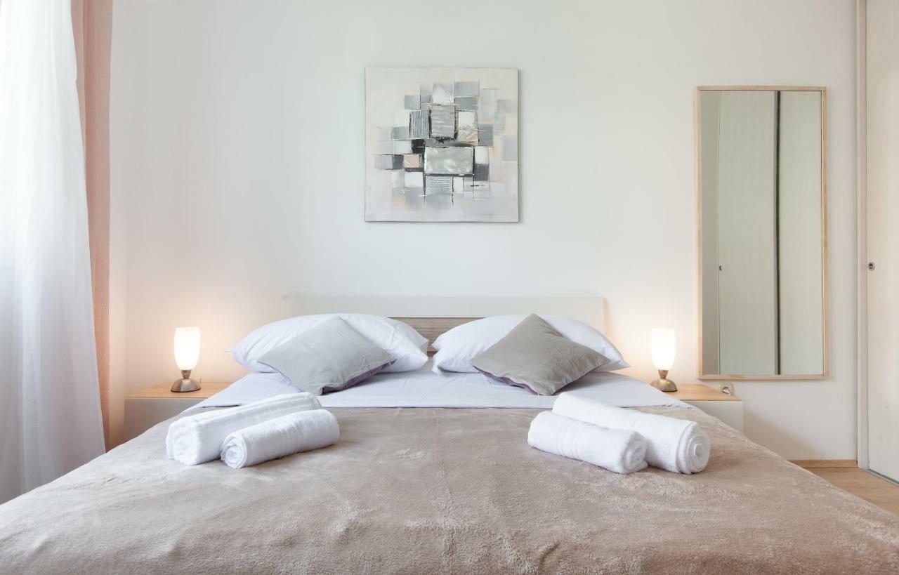 Apartment Gabriella มาคาร์สกา ภายนอก รูปภาพ
